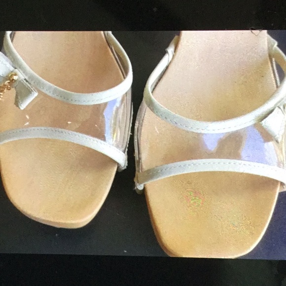 Heels - Picture 4 of 5